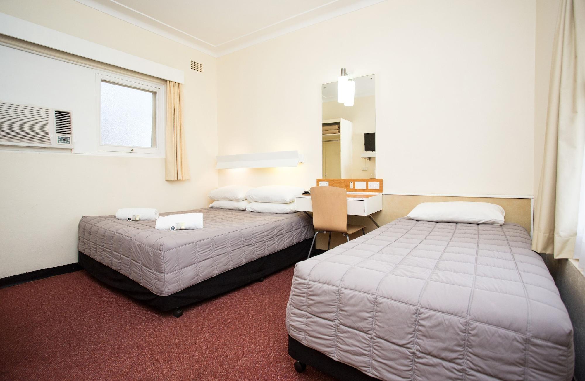 Cowra Motor Inn Exterior photo