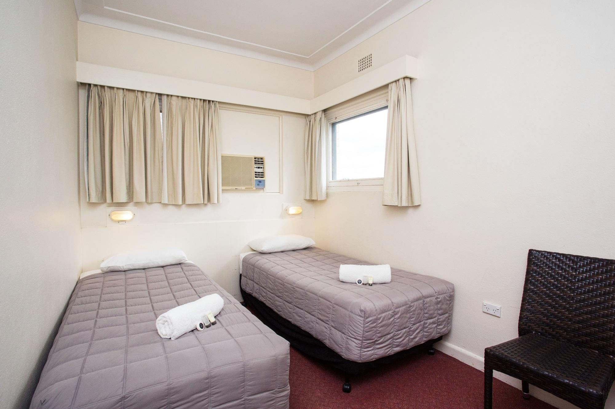 Cowra Motor Inn Exterior photo